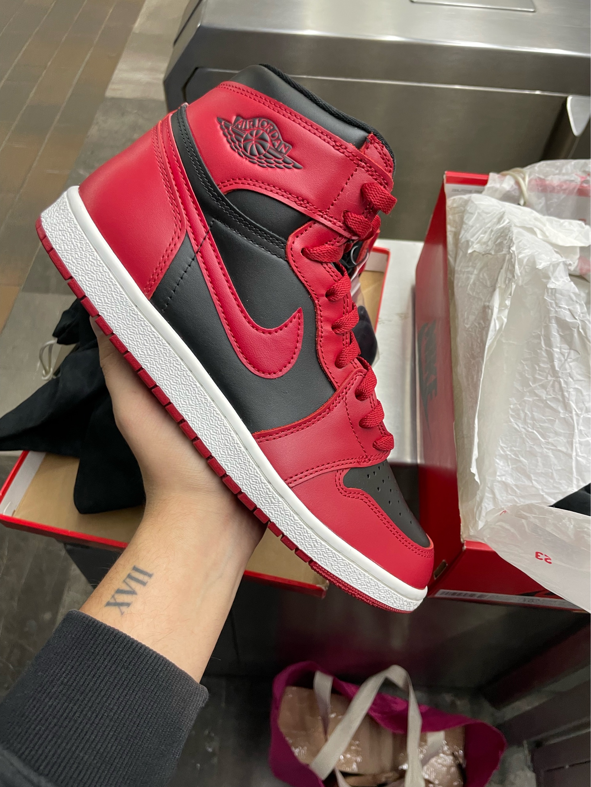 #9251812141497577 Air Jordan - Jordan 1 | AUTHENTIC | LEGIT APP